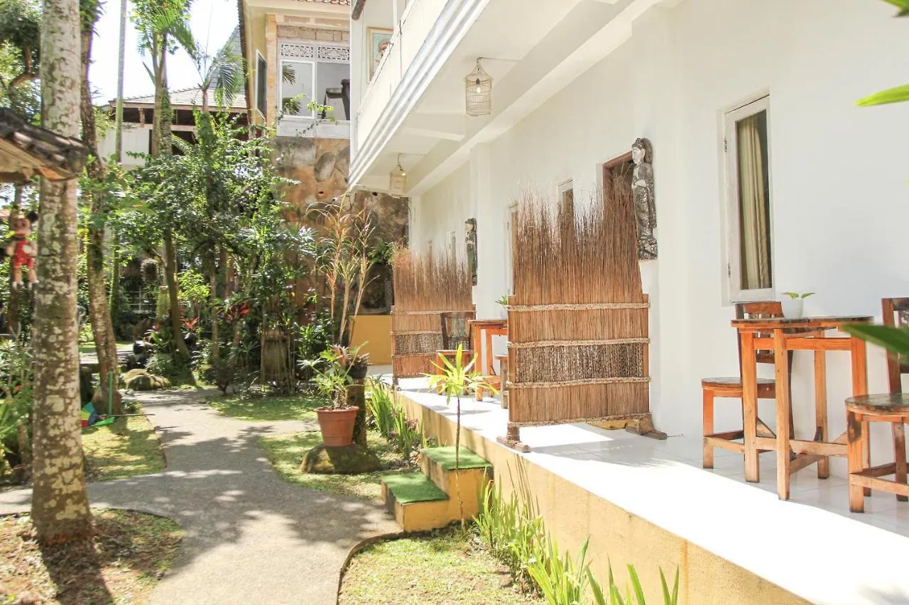 Kubu Sari Ubud Indonesia